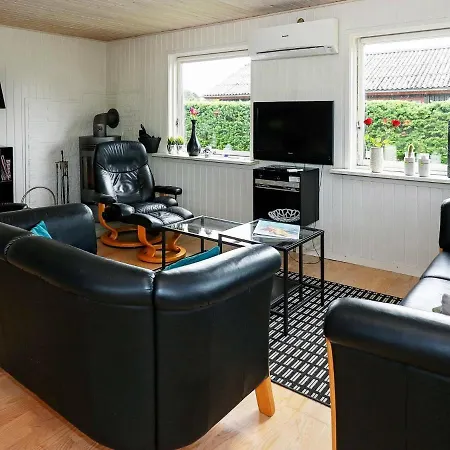 Dom wakacyjny Holiday Home Toften VI *